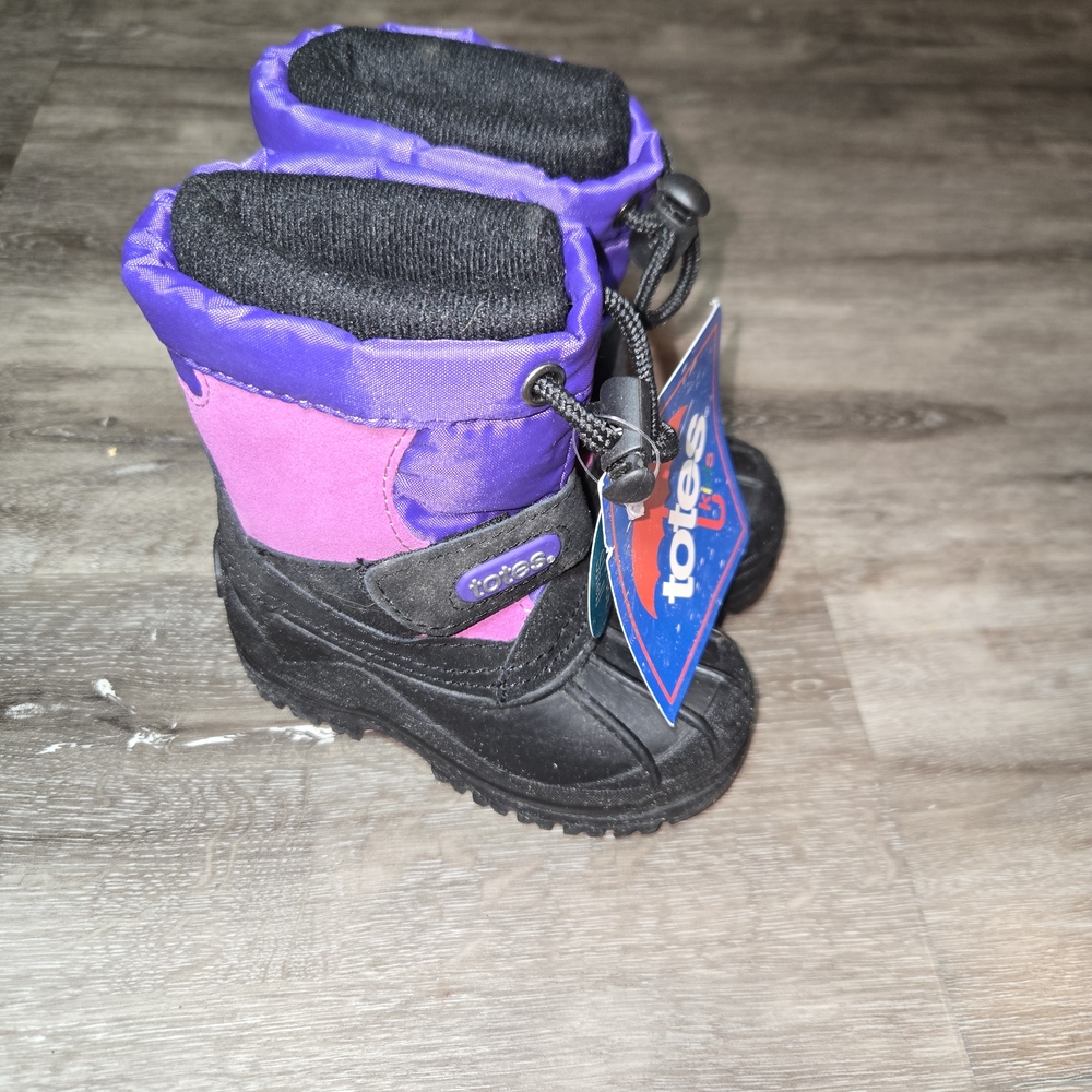 TOTES toddler girls size 5 PURPLE/magenta WINTER SNOW BOOTS black bottoms New - Picture 5 of 11